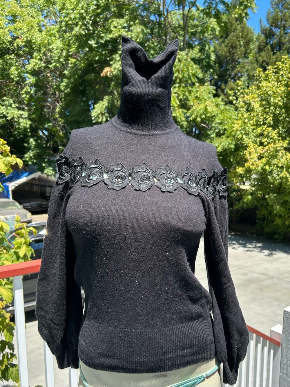 Floral-Trim Turtleneck Cashmere-Blend Sweater